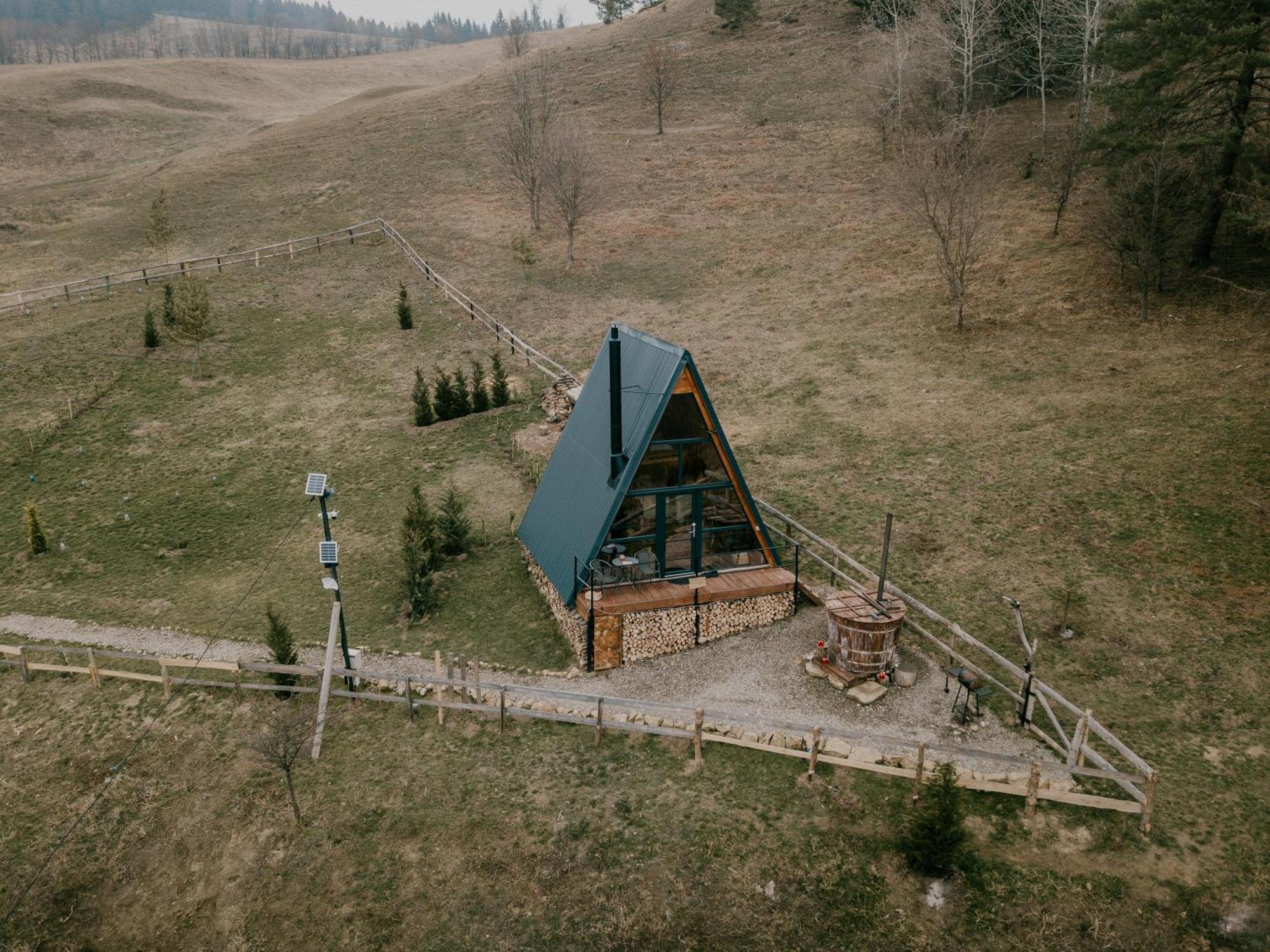 Villa Casuta Mea Piatra Neamţ Exterior foto